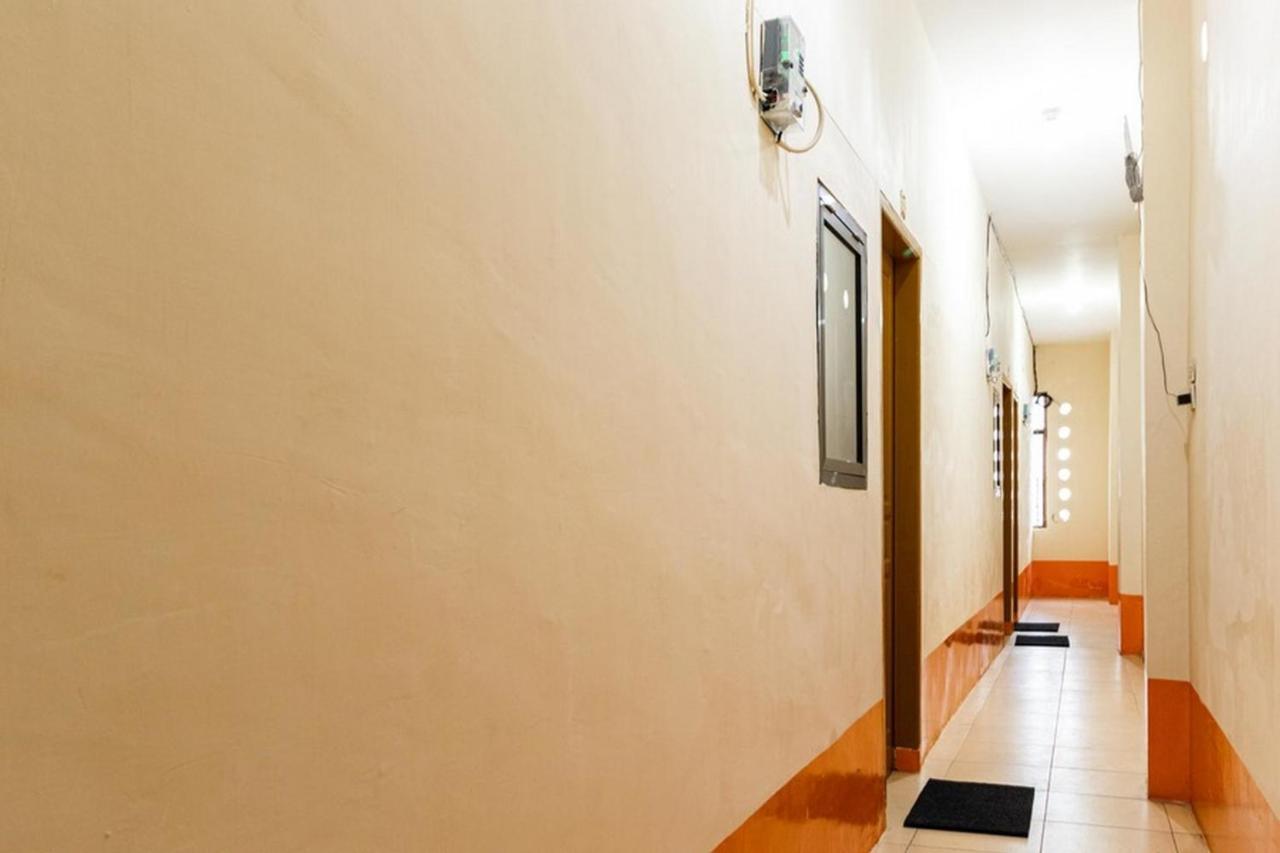 Reddoorz Syariah @ Jalan Setiabudi Medan 3 Εξωτερικό φωτογραφία