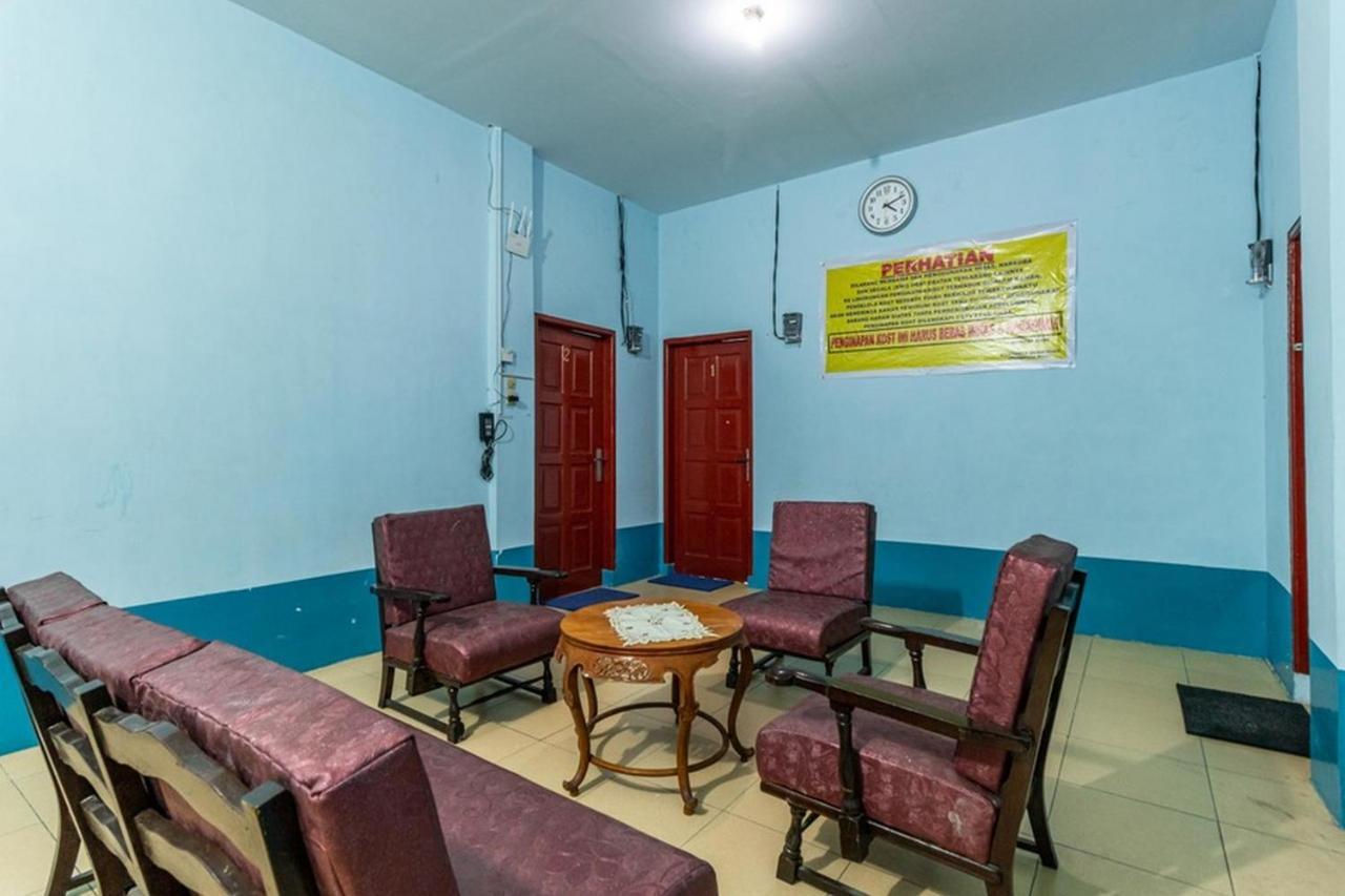 Reddoorz Syariah @ Jalan Setiabudi Medan 3 Εξωτερικό φωτογραφία