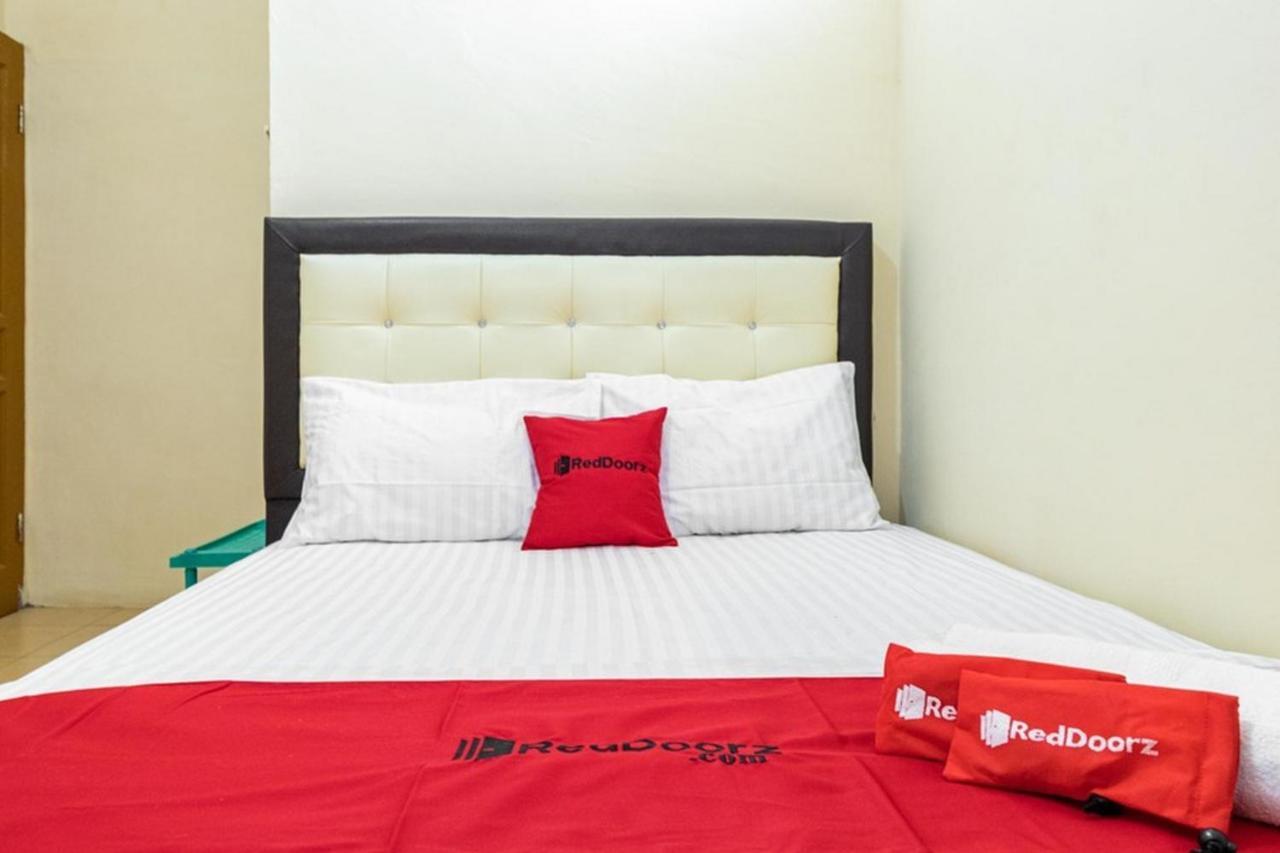 Reddoorz Syariah @ Jalan Setiabudi Medan 3 Εξωτερικό φωτογραφία